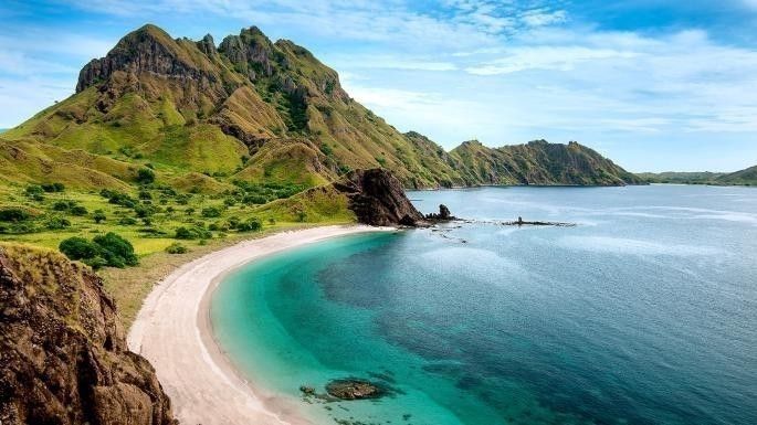 pantai-pulau-lombok-foto-www-thetimes-co-uk-61d9a63a1b796c1e3d265d15